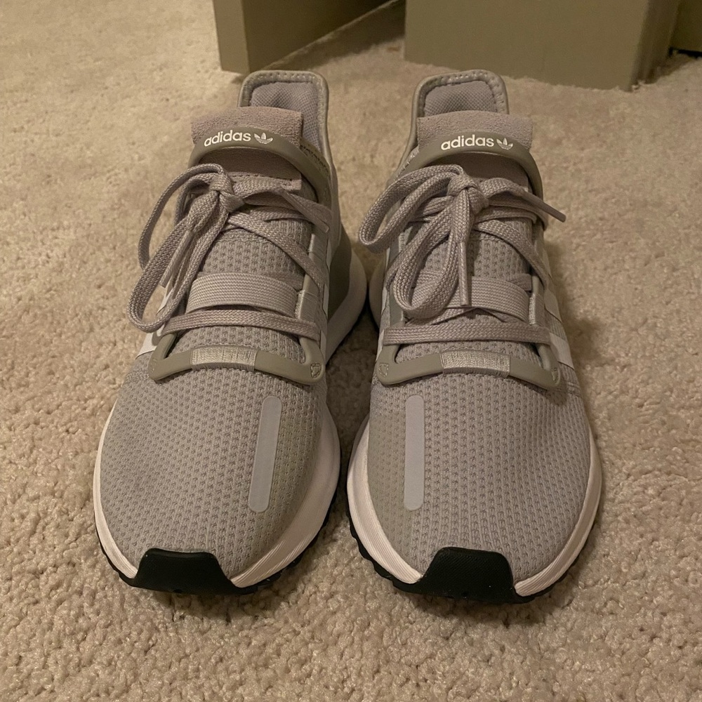 Size 7 ADIDAS